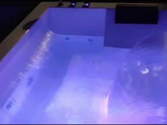 Ladodo E-8007 Δύο άτομα Ακρυλική Ανεξάρτητη Στρογγυλή μπανιέρα με διπλό καταρράκτη