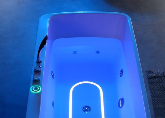 Ένα Acrylic LED κάτω φως μασάζ μπάνιο με 1.0HP μασάζ αντλία